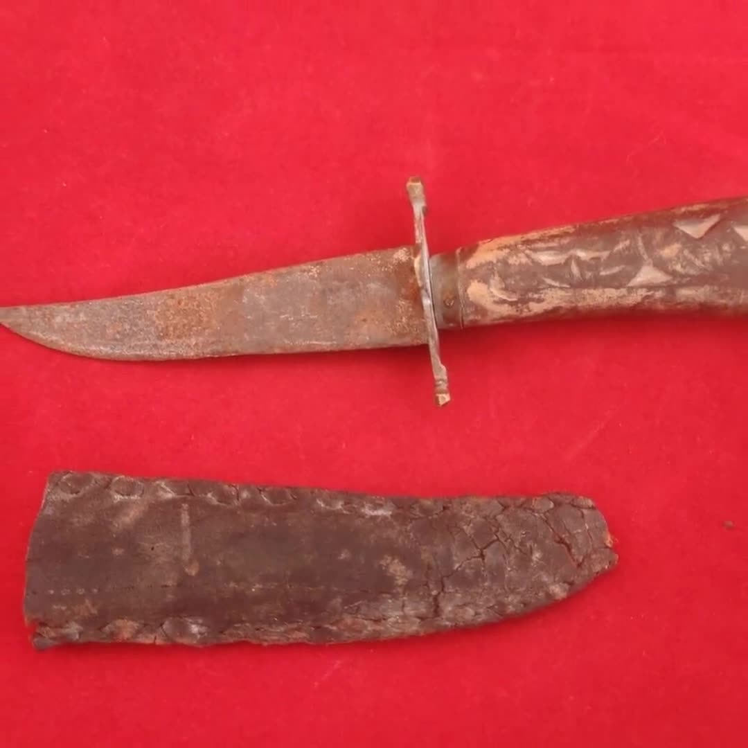 アンティークの手鍛造ペシュ・カブズブーツナイフ：彫刻された角柄、鉄